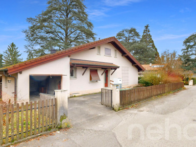 Onex, Maison à fort potentiel ? à rénover ? quartier calme image 1