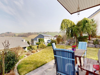 Freistehendes Einfamilienhaus in Hanglage in Rudolfstetten image 2