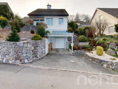 Freistehendes Einfamilienhaus in Hanglage in Rudolfstetten image 3