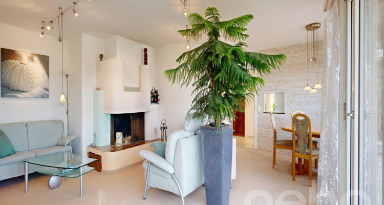 Freistehendes Einfamilienhaus in Hanglage in Rudolfstetten image 5