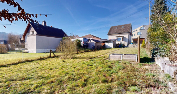 Charmantes 4 Zimmer EFH mit Ausbaupotenzial auf 732m2 Grundstück image 2