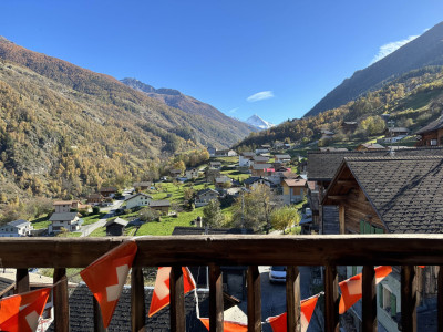 Votre petit nid damour meublé avec vue panoramique sur les Alpes image 1