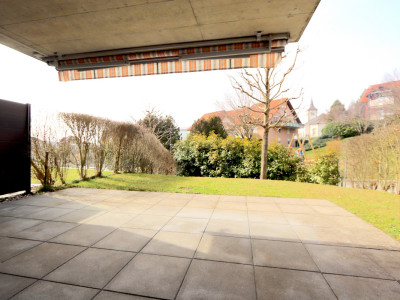 Appartement de 3.5 pièces au rez-de-chaussée avec jardin image 2