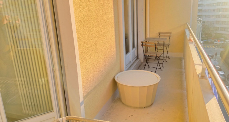 Joli 4 pièces avec balcon à la Servette image 7