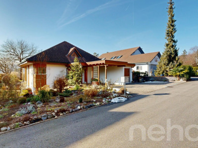 Freistehendes Haus mit grossem Garten und unverbaubarer Sicht image 3