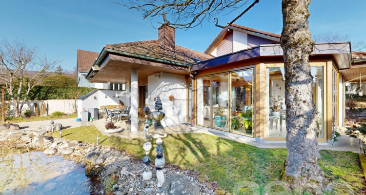 Freistehendes Haus mit grossem Garten und unverbaubarer Sicht image 4