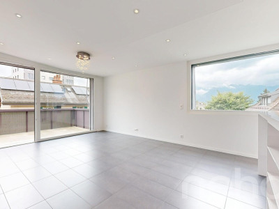 Appartement 2,5 pièces - Dernier étage - Quartier calme/Centre ville image 12