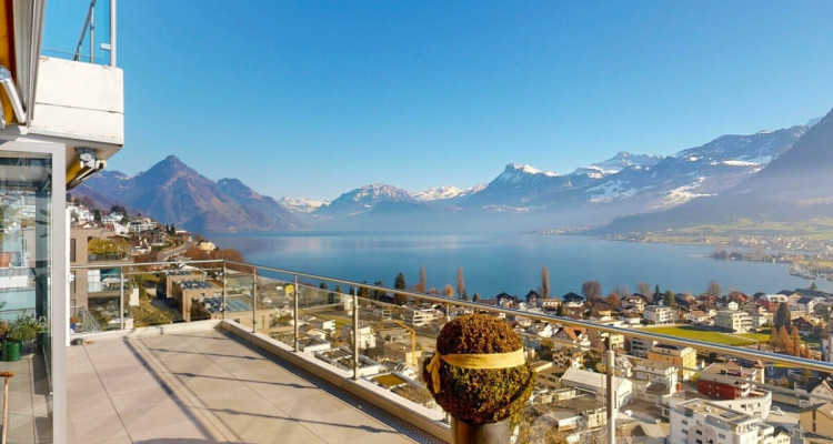 Wohntraum mit Panorama, Wintergarten und Terrasse image 1