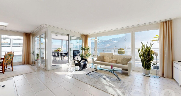 Wohntraum mit Panorama, Wintergarten und Terrasse image 3