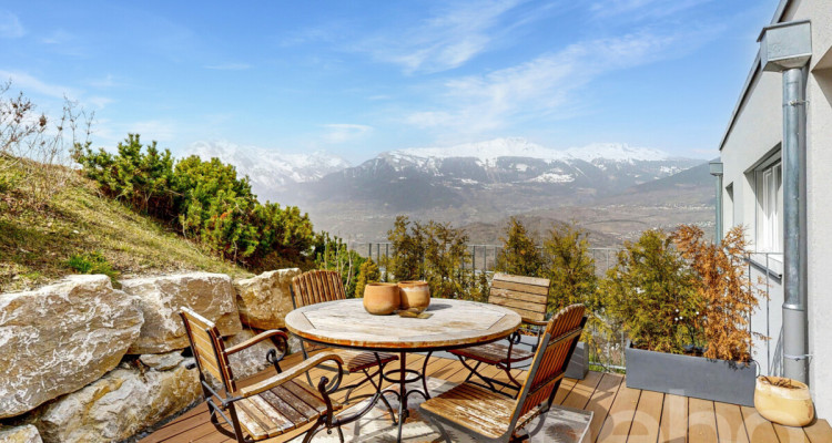 Magnifique maison mitoyenne avec vue imprenable à Salin image 4