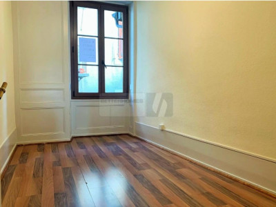 Appartement duplex 6p dans une jolie maison, 2200fr à Moudon image 10