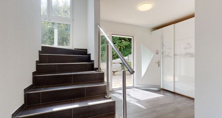 Charmantes Haus in Reinach mit weitläufigem Grundstück image 11