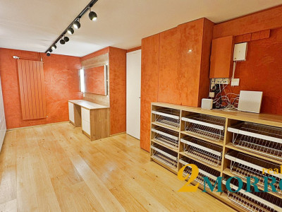 Belle villa individuelle entièrement rénovée avec piscine et jardin  image 10