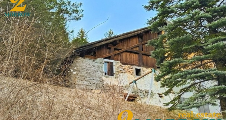 Mazot de montagne en pierre à rénover – vue panoramique sur les alpes image 1