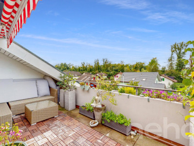 Preiswerte Dachwohnung an ruhiger Lage image 11