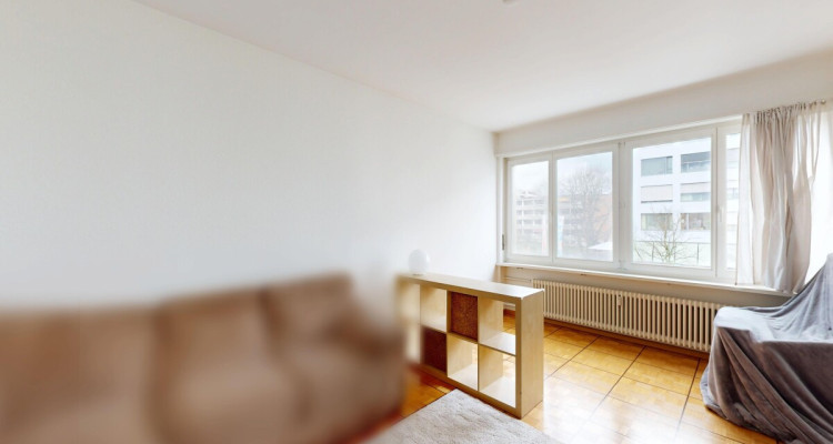 Maisonette-Dachwohnung mit drei Balkonen und eigenem Gartenanteil image 5