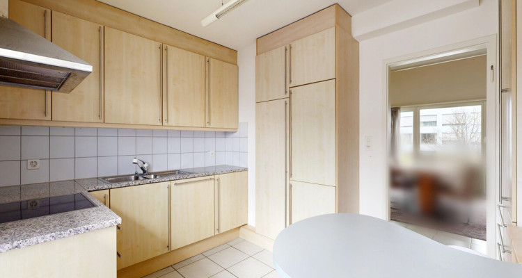 Maisonette-Dachwohnung mit drei Balkonen und eigenem Gartenanteil image 7