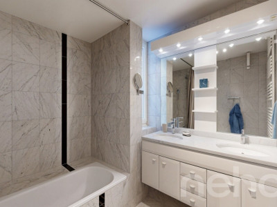 Rare sur le marché: maison individuelle avec vue lac panoramique image 9