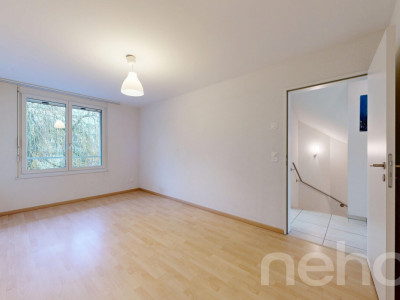 Attraktives Familienhaus mit Garten und direktem TG-Zugang image 8