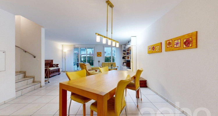 Attraktives Familienhaus mit Garten und direktem TG-Zugang image 2