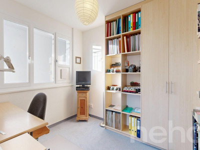 Moderne 4.5 Zimmer Terrassenwohnung mit traumhafter Aussicht image 7