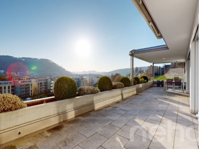 Moderne 4.5 Zimmer Terrassenwohnung mit traumhafter Aussicht image 11