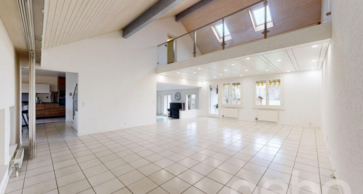 Sérénité face à un champ image 5