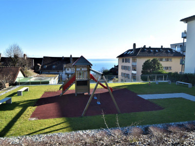 Superbe appartement contemporain avec vue imprenable sur les Alpes et le lac image 9