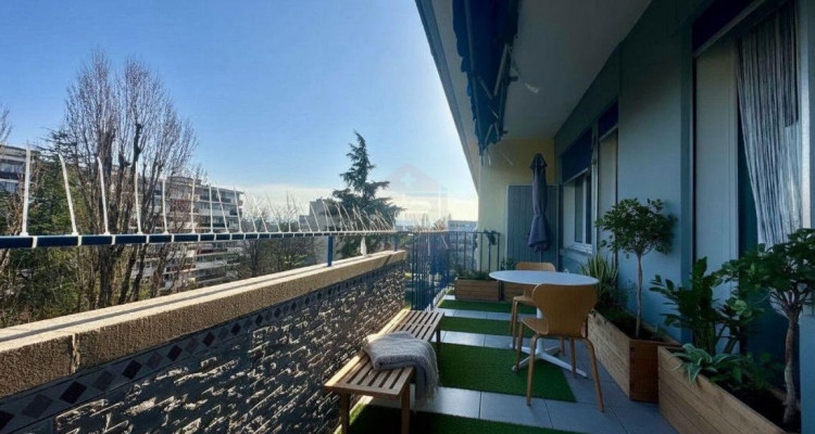 Superbe 5 pièces de 115 m², au calme avec un grand balcon image 1