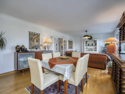 EN EXCLUSIVITÉ : Propriété familiale de caractère sur belle parcelle arborée à Genthod image 4