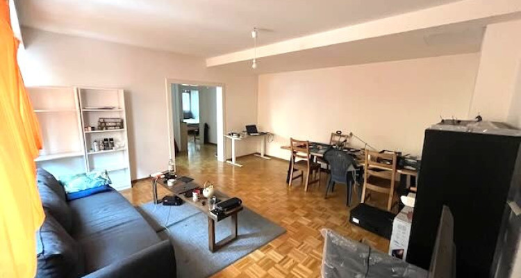 Très grand 3.5 pièces à 50m du Lac et des Bains des Pâquis image 1