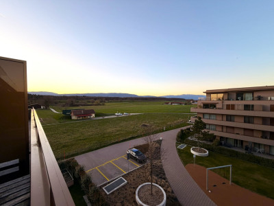 Appartement récent de 2.5 pièces avec balcon et parking intérieur – Cossonay image 7