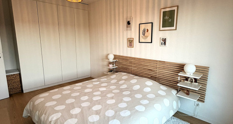 Appartement récent de 2.5 pièces avec balcon et parking intérieur – Cossonay image 5