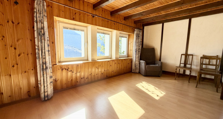 Charmant chalet mitoyen avec vue exceptionnelle à Ravoire, 5 minutes de Martigny image 9