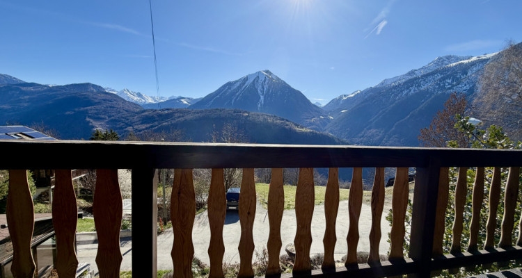 Charmant chalet mitoyen avec vue exceptionnelle à Ravoire, 5 minutes de Martigny image 11
