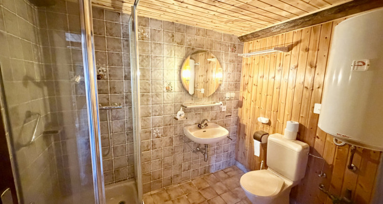 Charmant chalet mitoyen avec vue exceptionnelle à Ravoire, 5 minutes de Martigny image 8