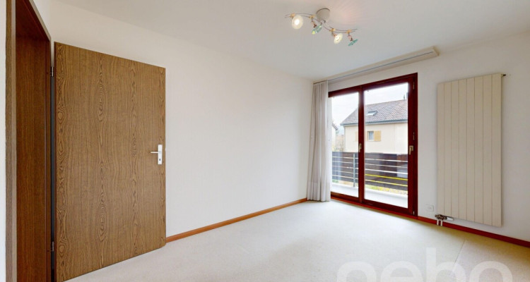 Grosszügiges Reiheneckhaus mit Garten und ausgebautem Dachstock image 5