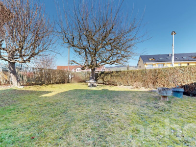 Maison spacieuse à fort potentiel dans un cadre paisible image 11