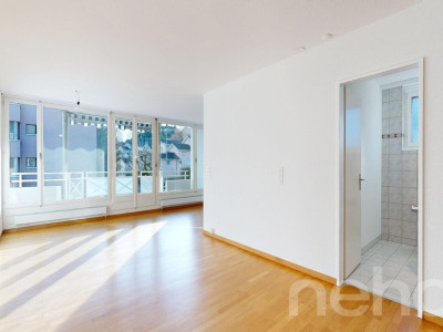 Frisch renovierte Wohnung image 3