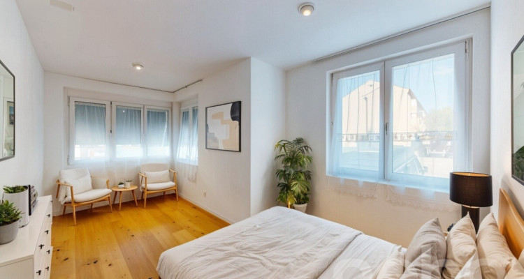 Renovierte 4.5-Zimmer-Wohnung in Zürich-Seebach image 4