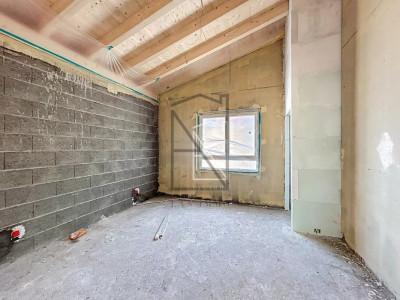 Luxurious 4-Bedroom Apartment in Mex-Suisse image 10