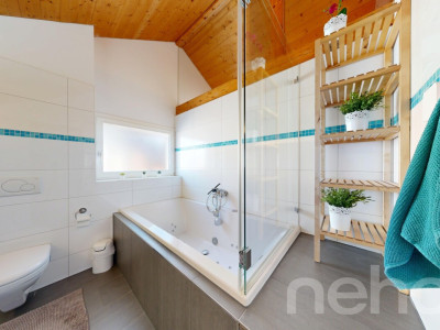 Grosszügige Doppelhaushälfte mit Garten und Terrassen an ruhiger Lage image 9