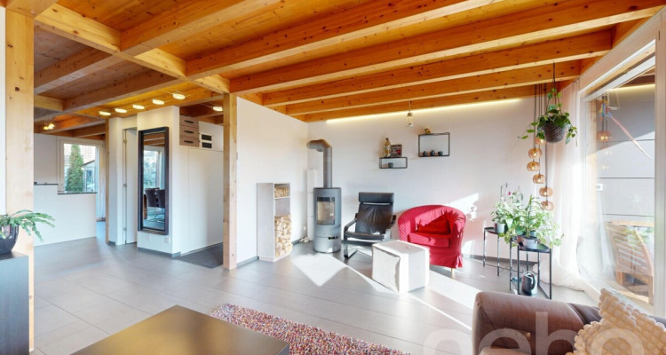 Grosszügige Doppelhaushälfte mit Garten und Terrassen an ruhiger Lage image 3