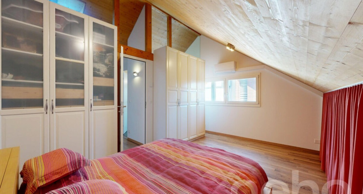 Grosszügige Doppelhaushälfte mit Garten und Terrassen an ruhiger Lage image 8