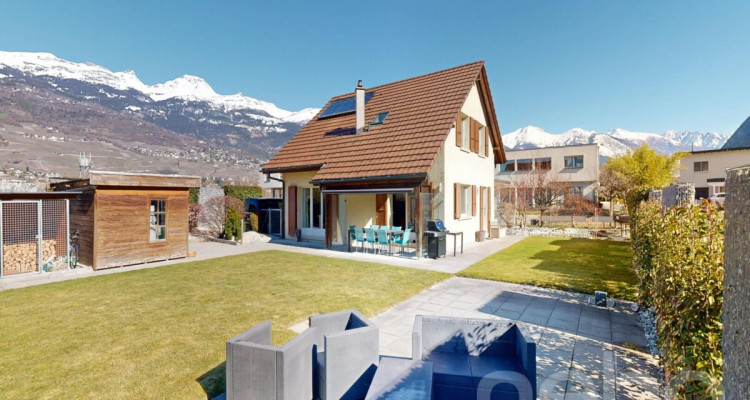 Charmante maison familiale de 5.5 pièces avec grand jardin image 1