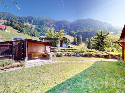 Chalet lumineux avec vue imprenable sur les montagnes image 1