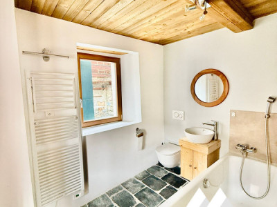 MAGNIFIQUE DUPLEX RÉNOVÉ DE 3.5 PCS + LOCAL/ATELIER -  MASE (MONT-NOBLE) image 4