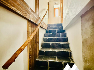 MAGNIFIQUE DUPLEX RÉNOVÉ DE 3.5 PCS + LOCAL/ATELIER -  MASE (MONT-NOBLE) image 8