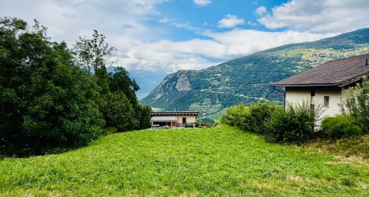 PARCELLE PLATE ÉQUIPÉE DE 786 M2, VEX ! image 5