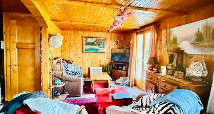 CHALET 4.5 PCES - 122 M2 + NOMBREUSES DÉPENDANCES image 2